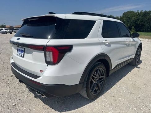Used 2025 Ford Explorer ST w/ Sun And Sound Package RWD image 7