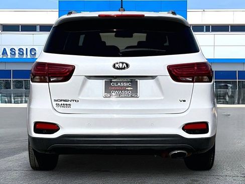 Used 2019 Kia Sorento S image 6