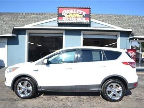 Used 2013 Ford Escape SE AWD/4WD image 1