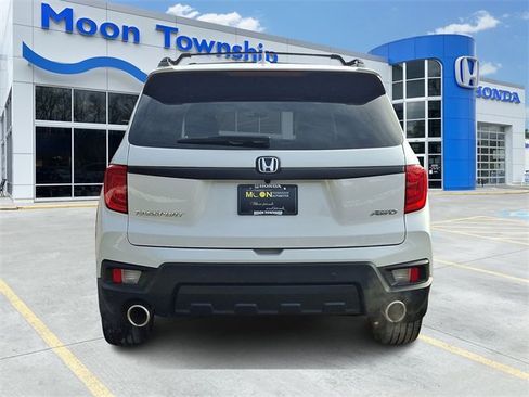 Used 2023 Honda Passport EX-L image 5
