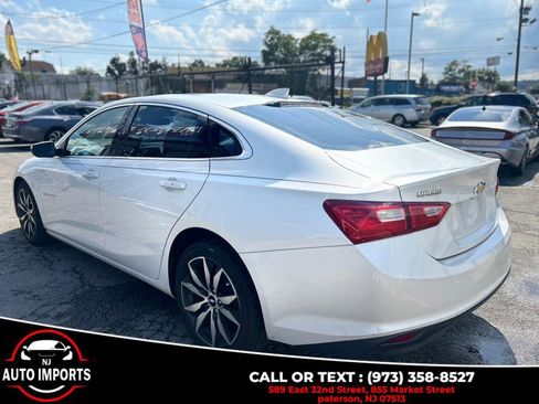 Used 2017 Chevrolet Malibu LT image 7