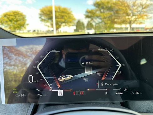 New 2026 BMW iX xDrive60 w/ M Sport Package image 39