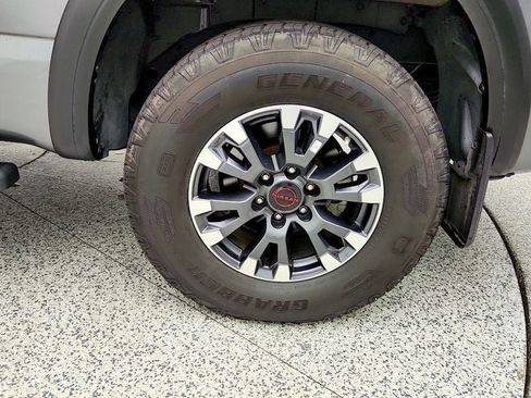 Used 2024 Nissan Titan PRO-4X w/ Pro-4x Convenience Package AWD/4WD image 9
