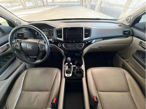 Used 2019 Honda Ridgeline RTL-E image 16