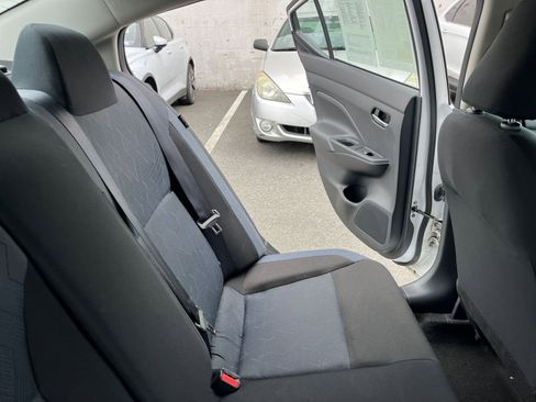 Used 2025 Nissan Versa SV FWD image 35