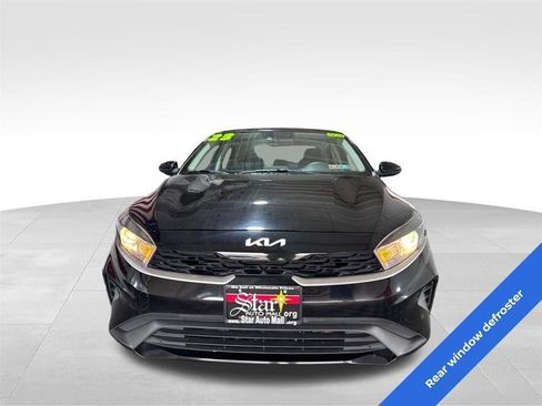Used 2023 Kia Forte LXS FWD image 2