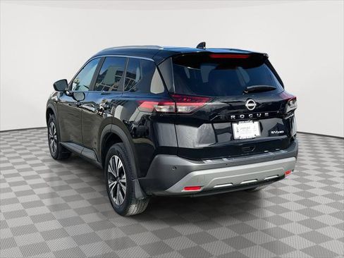 Used 2023 Nissan Rogue SV w/ SV Premium B Package image 6