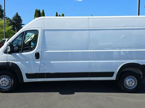 Used 2025 RAM ProMaster 2500 w/ Convenience Group FWD image 6