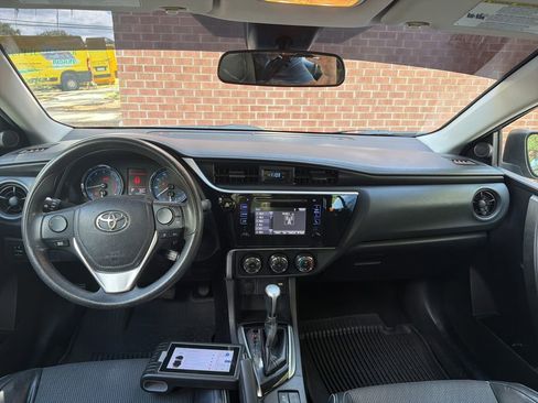Used 2017 Toyota Corolla L FWD image 7