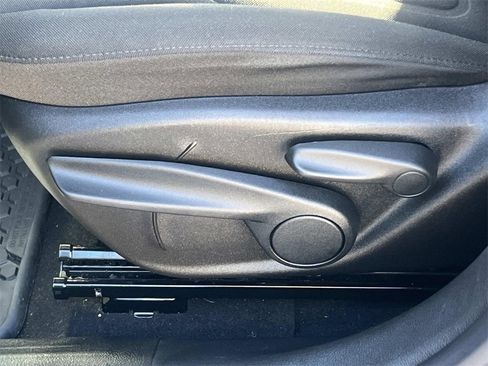 Used 2022 Jeep Renegade Latitude image 11