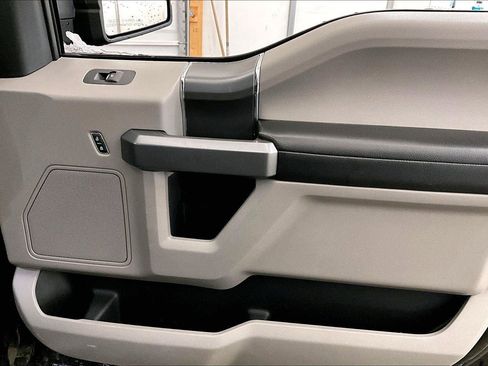 Used 2018 Ford F150 XLT w/ XTR Package image 23