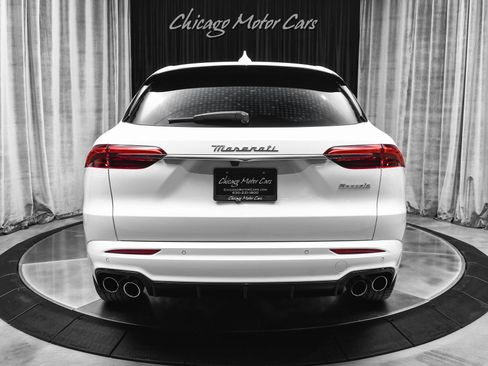 Used 2024 Maserati Grecale GT image 4