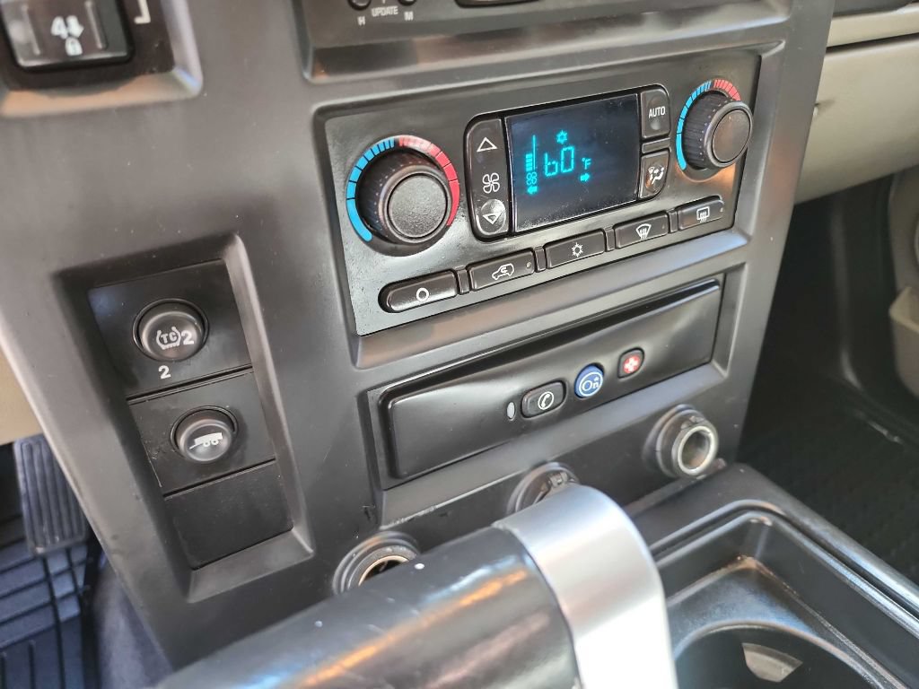 Used 2007 HUMMER H2 SUT AWD/4WD image 25