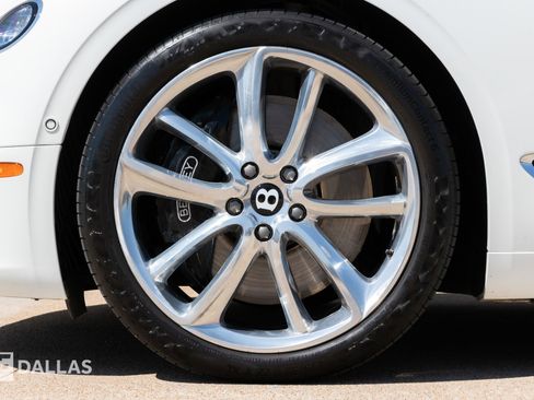 Used 2022 Bentley Continental GT image 8