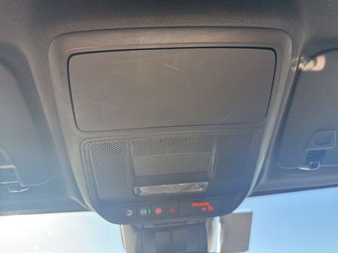 Used 2025 Chevrolet Equinox LT image 28