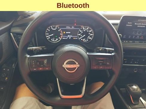 Used 2023 Nissan Rogue S AWD/4WD image 11