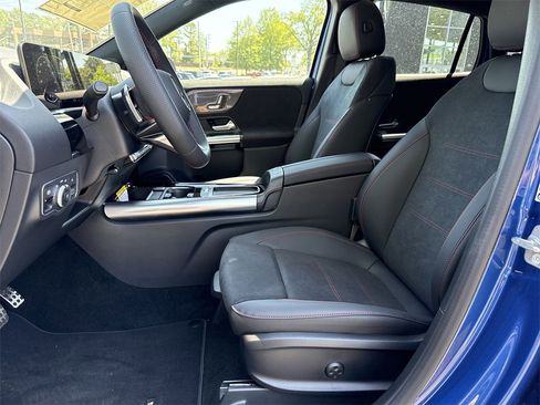 Certified 2025 Mercedes-Benz GLA 250 image 11