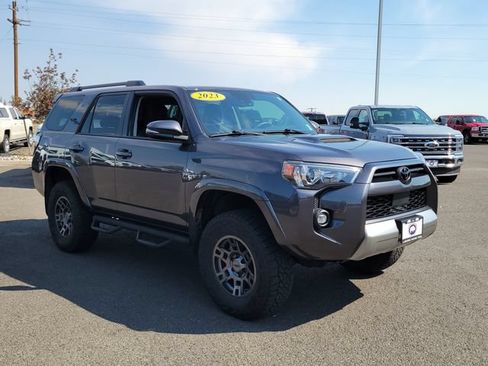 Used 2023 Toyota 4Runner TRD Off-Road Premium AWD/4WD image 4