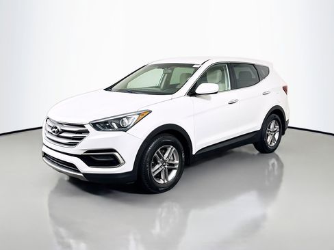 Used 2017 Hyundai Santa Fe Sport image 4