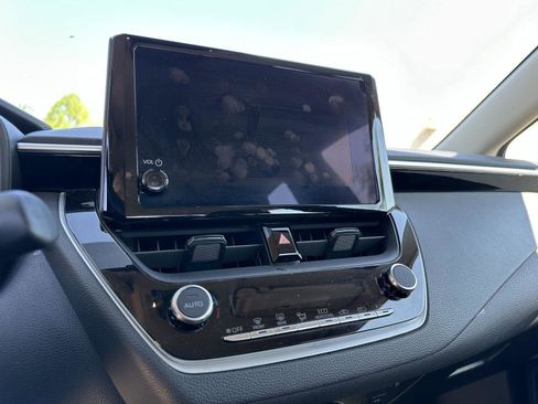 Used 2024 Toyota Corolla LE image 12