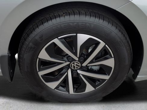 Used 2025 Volkswagen Jetta S image 6