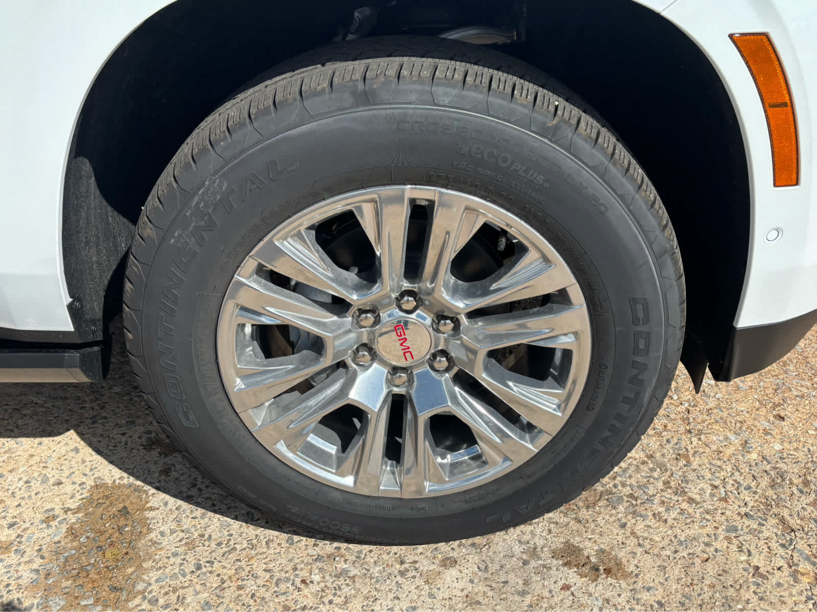 New 2027 GMC Yukon Denali w/ Sun & Power Step Package AWD/4WD image 9