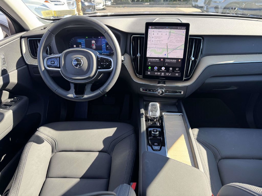 Used 2026 Volvo XC60 B5 Plus AWD/4WD image 11