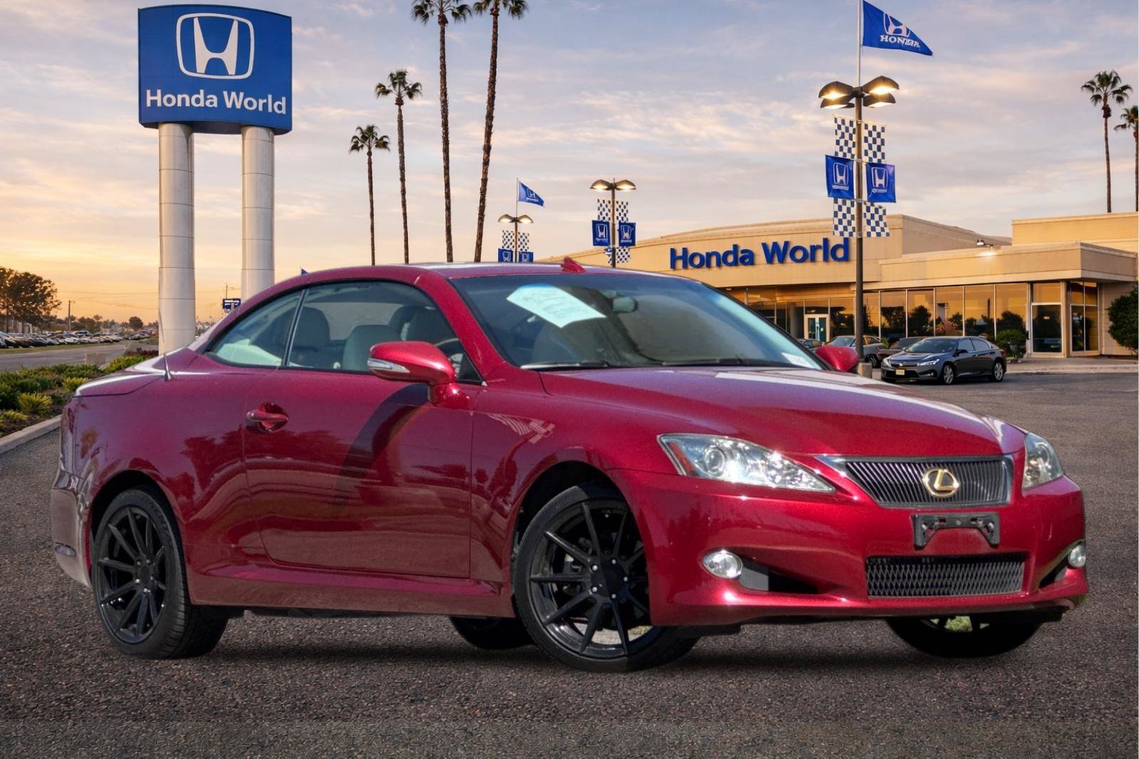 Used 2010 Lexus IS 250C RWD image 2