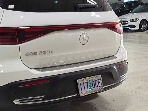 Used 2024 Mercedes-Benz EQB 250+ image 13
