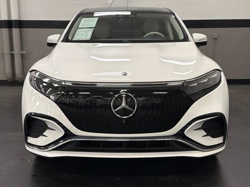 Used 2023 Mercedes-Benz EQS 450+ SUV w/ AMG Line Exterior Package image 4
