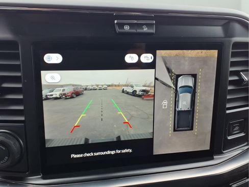 New 2026 Ford F250 Lariat w/ Black Appearance Package image 6