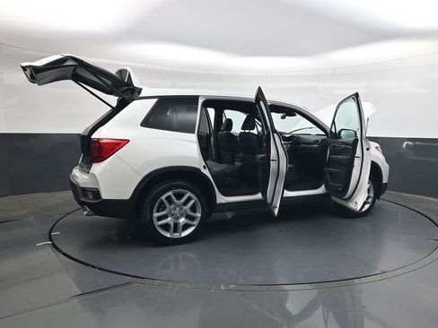 Used 2024 Honda Passport EX-L image 33