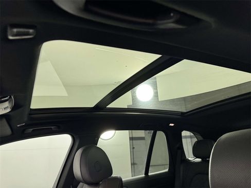 Used 2023 BMW X5 xDrive40i w/ Premium Package image 32