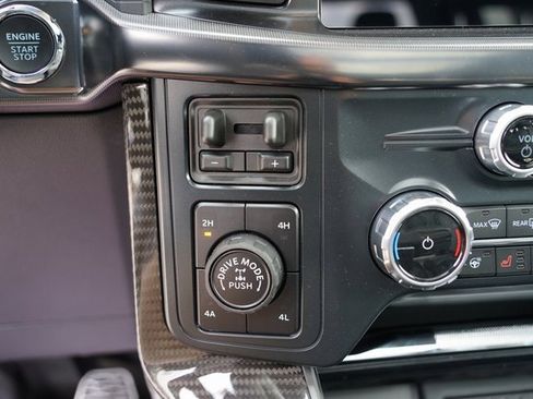 New 2025 Ford F150 Lariat w/ Equipment Group 502A High image 15