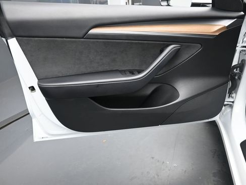 Used 2023 Tesla Model 3 Long Range AWD/4WD image 18