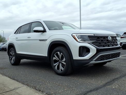 New 2026 Volkswagen Atlas Cross Sport SE FWD image 1