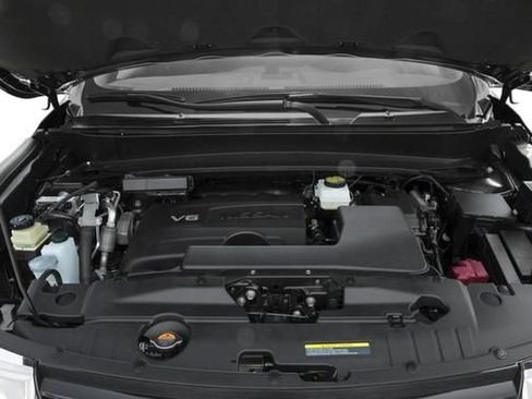 Used 2018 Nissan Pathfinder SL w/ Cargo Package image 13