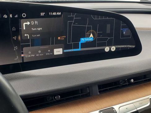 Used 2023 Lucid Air Touring image 18