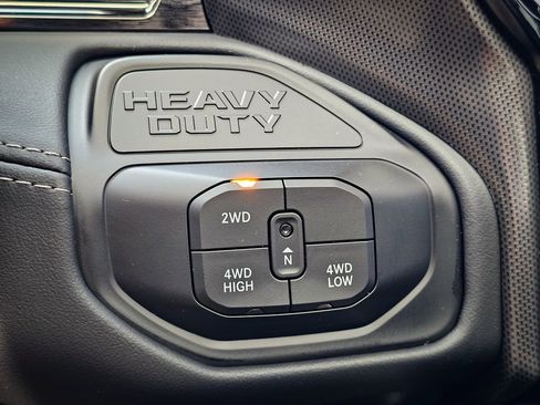 Certified 2025 RAM 2500 Limited AWD/4WD image 25