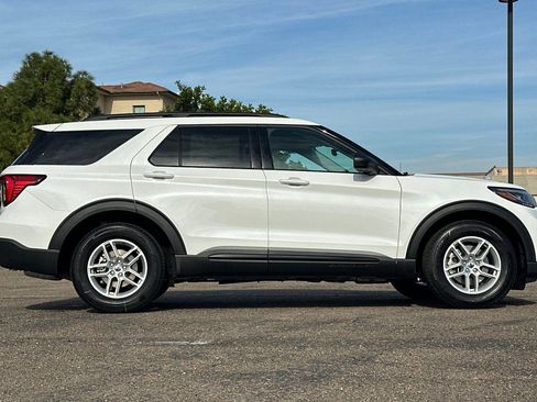 New 2026 Ford Explorer Active image 3