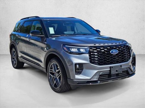 New 2026 Ford Explorer ST-Line w/ ST-Line Street Pack AWD/4WD image 6