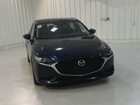 Used 2023 MAZDA MAZDA3 s image 2