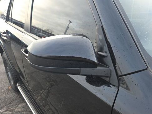 Used 2019 Toyota 4Runner TRD Off-Road image 3