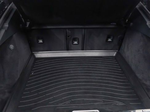 Used 2022 Porsche Panamera Platinum Edition image 13