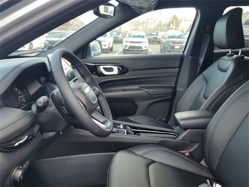 New 2026 Jeep Compass Limited image 13