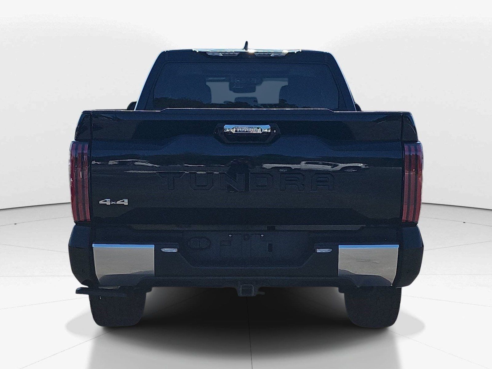 Used 2023 Toyota Tundra Limited AWD/4WD image 5