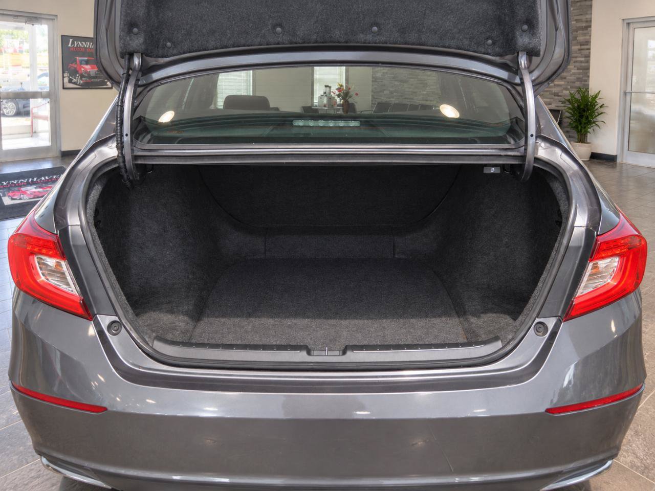 Used 2019 Honda Accord LX image 13
