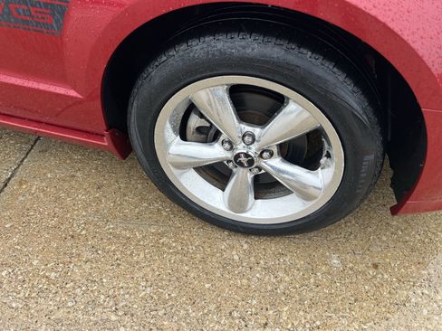Used 2008 Ford Mustang GT RWD image 2