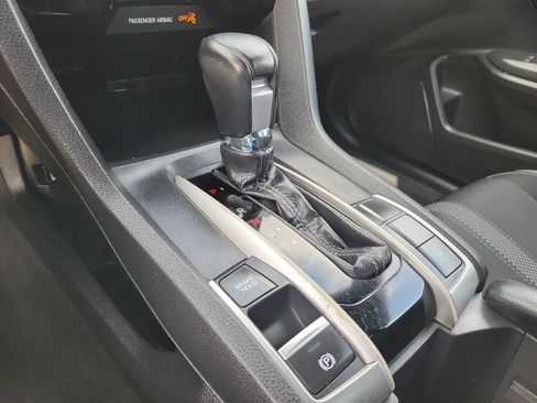 Used 2021 Honda Civic Sport image 12
