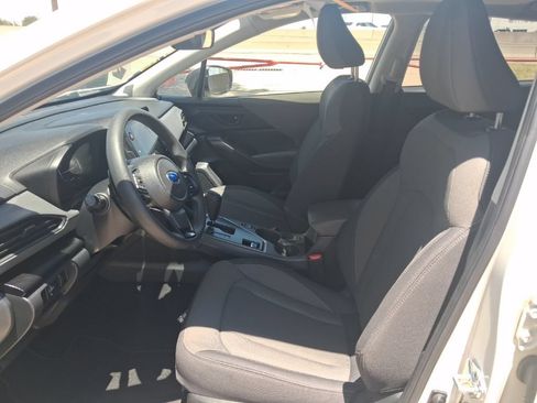 Used 2025 Subaru Crosstrek 2.5i Premium AWD/4WD image 4